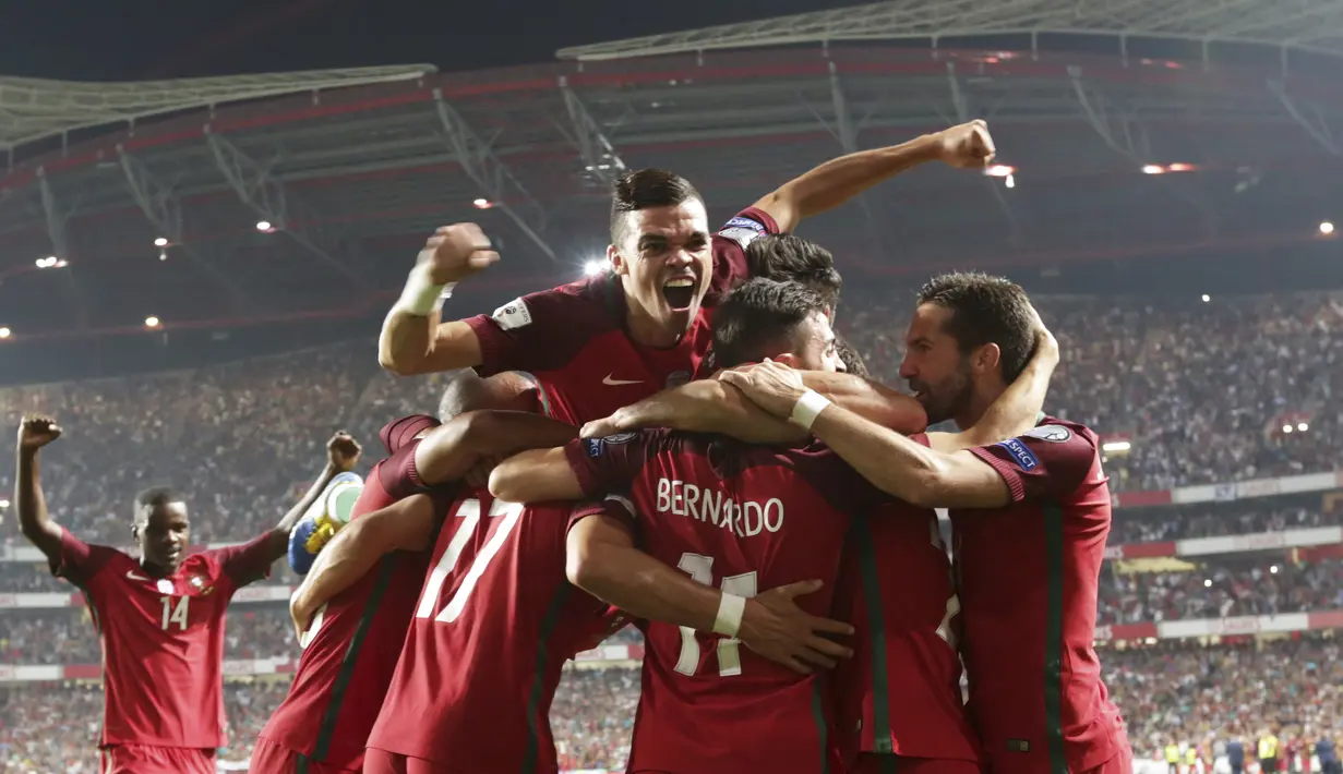 Portugal menempati peringkat ketiga pada rangking FIFA dengan meraih 1386 poin.  (AP/Armando Franca)