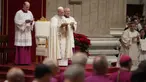 Paus Leo XIV memimpin Ibadat Sore (Vesper) Pertama dan doa syukur 'Te Deum' di Basilika Santo Petrus, Vatikan, Rabu 31 Desember 2025. Paus Leo XIV memimpin Ibadat Sore (Vesper) Pertama dan doa syukur 'Te Deum' di Basilika Santo Petrus, Vatikan, pada 31 Desember 2025 pukul 17.00 waktu setempat. (AP Photo/Andrew Medichini)