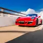 Porsche 911 Carrera GTS yang menjanjikan performa mumpuni dites di Singapura. Berikut ulasannya.