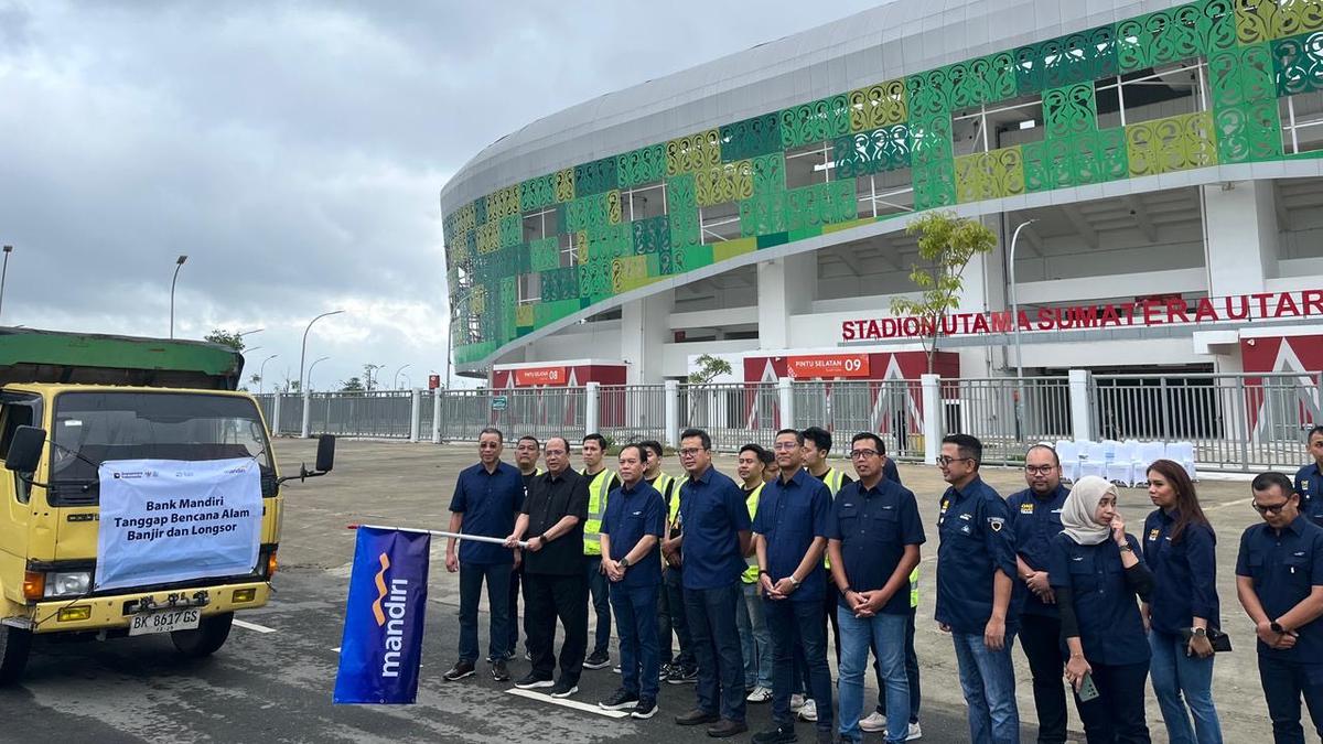 Hadir di Lokasi, Dirut dan Jajaran Direksi Bank Mandiri Kawal Langsung Penyaluran Bantuan Bencana