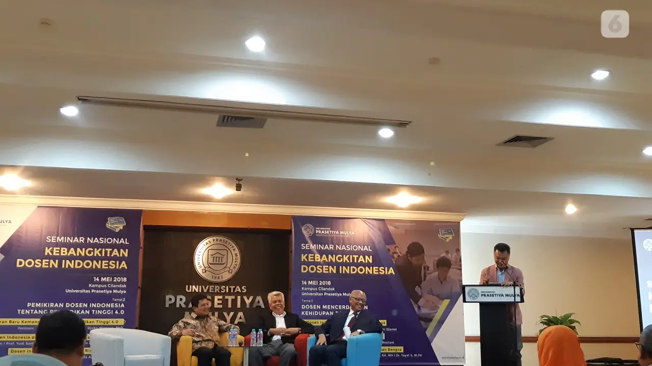 Ketua Umum ADI Dino Patti Djalal