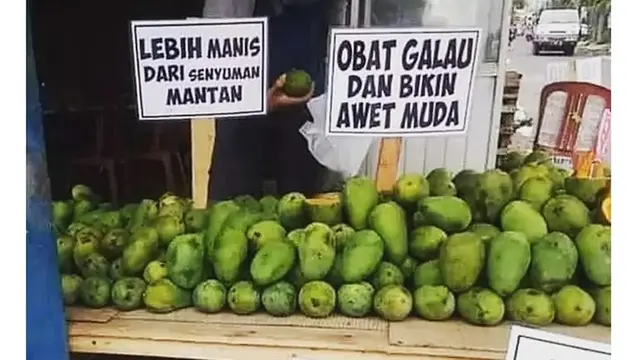 6 Tulisan Nyeleneh di Lapak Penjual Mangga Ini Bikin Geleng Kepala