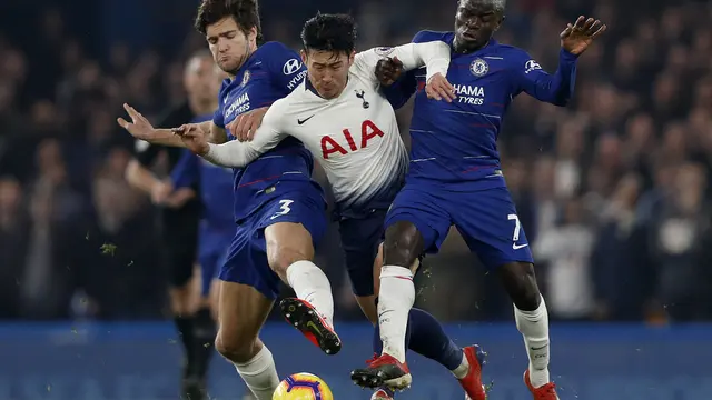 Chelsea Buka Asa di Empat Besar