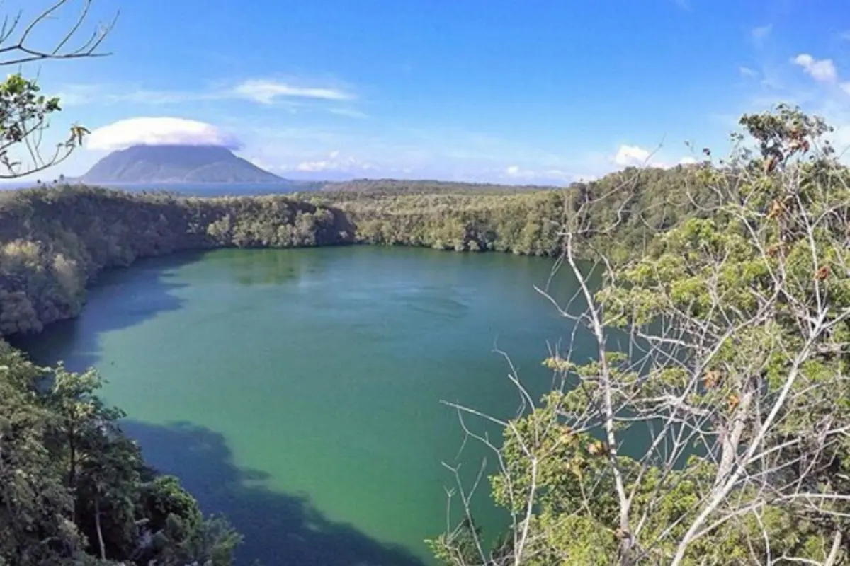 Tolire, Misteri Danau di Kaki Gunung Gamalama