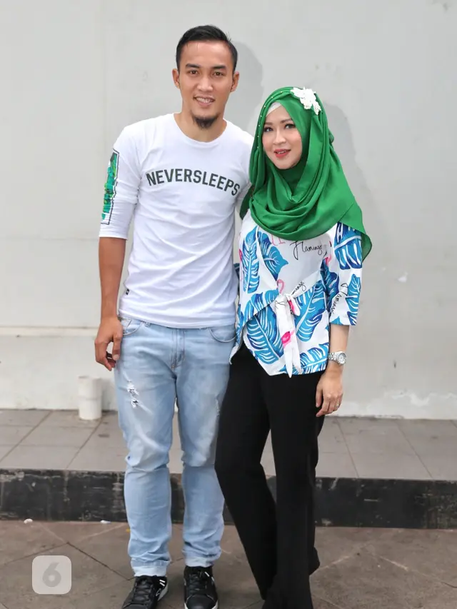 [Bintang] Okie Agustina dan Gunawan