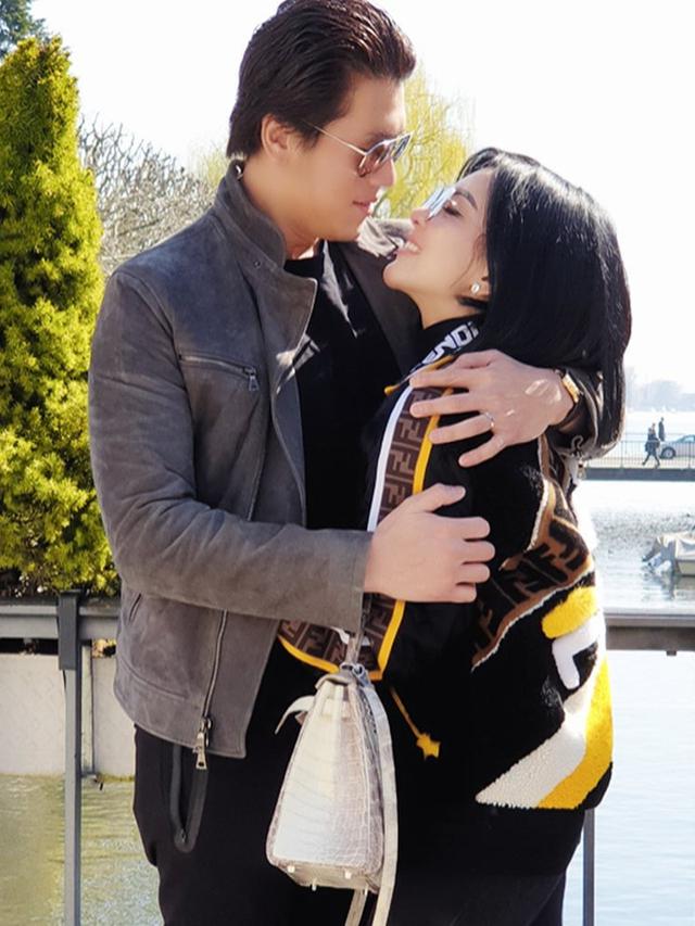 Reino Barack dan Syahrini