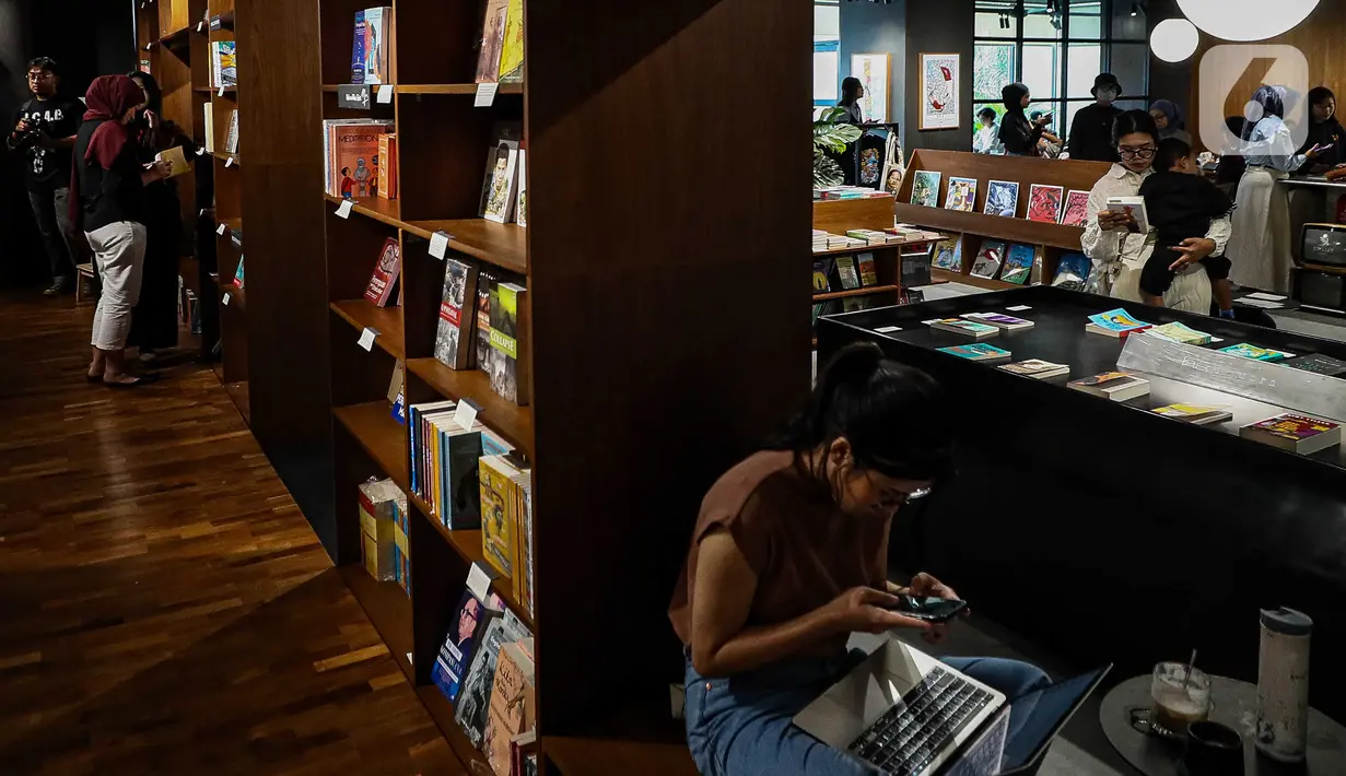 Makarya didesain sebagai sebuah ruang yang menciptakan suasana nyaman bagi para penikmat buku. (Liputan6.com/Herman Zakharia)