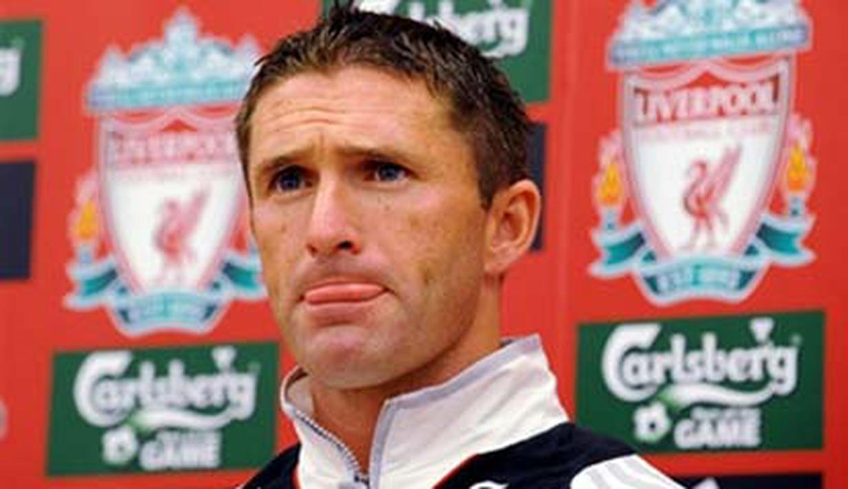 New Liverpool signing Robbie Keane gives a press conference at the club's Melwood training complex, in Liverpool, north-west England, on July 29, 2008. AFP PHOTO / ANDREW YATES