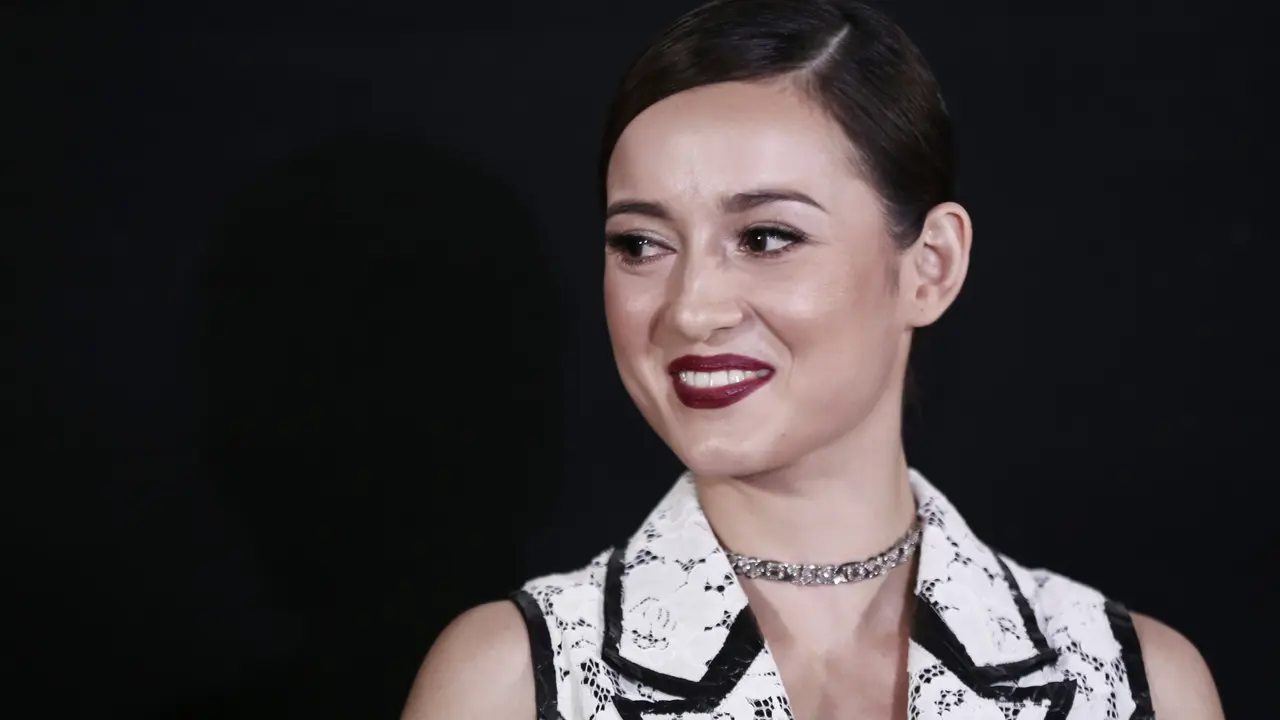 [Bintang] Intip Potret Keren Julie Estelle di Film Headshot