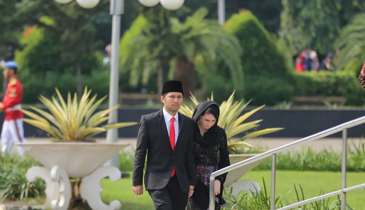 Arumi Bachsin dan Emil Dardak