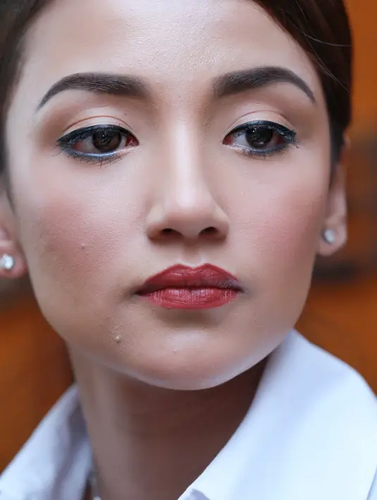 Seperti diketahui, sejak rumah tangganya pasangan ini berseteru, Tsania masih belum bisa ketemu dengan kedua buah hatinya. Alhasil, anak sulungnya menanyakan keberadaan ibunya. (Adrian Putra/Bintang.com)