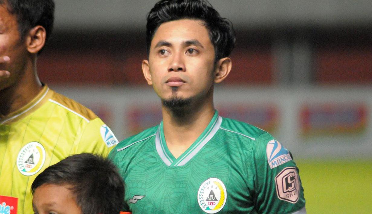 5. Kepemimpinan dan kualitas Bagus Nirwanto berhasil mengantar PSS Sleman menduduki peringkat ke-5 Liga 1 2019 sampai dengan pekan ke-16. (Bola.com/Vincentius Atmaja)