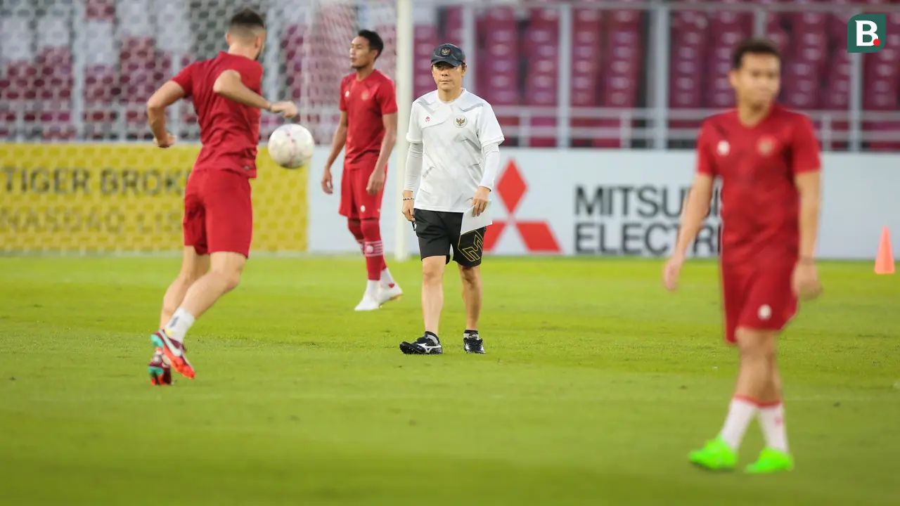 Official Training Timnas Indonesia Jelang Laga Semfinal Piala AFF 2022 Melawan Timnas Vietnam