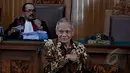 Pensiunan Jaksa Sekaligus Pengajar Diklat Kejaksaan, Atnan Talyaja menjadi salah satu saksi ahli yang dihadirkan KPK dalam pra peradilan Budi Gunawan di Pengadilan Negri Jakarta Selatan, Jumat (13/2/2015). (Liputan6.com/Johan Tallo)