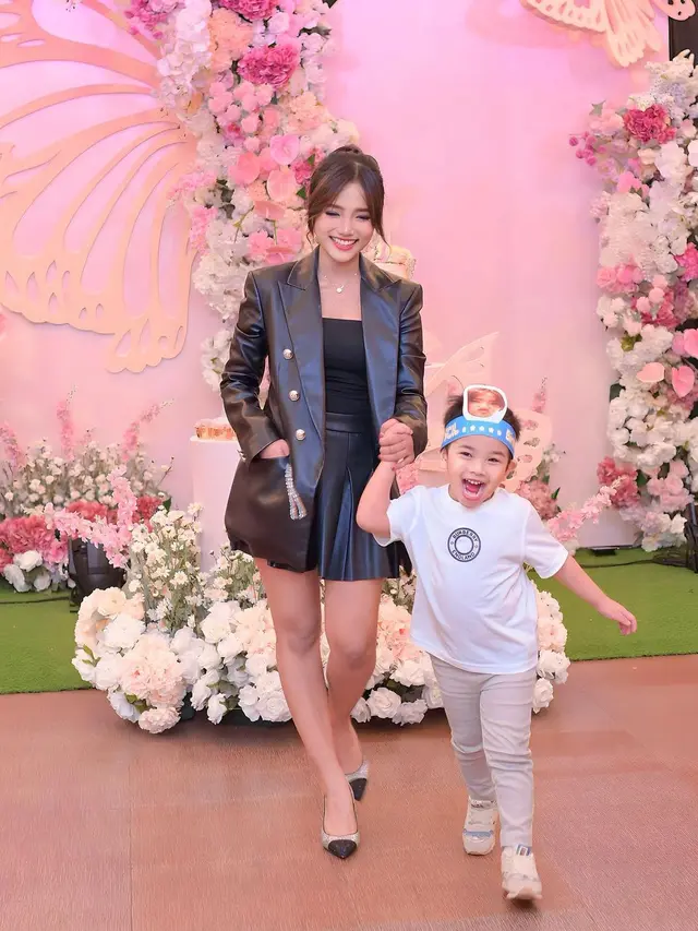 Fuji An rayakan ultah ke-21 (Instagram/fuji_an)