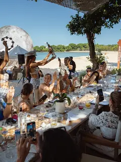 Bertepatan dengan hari jadi ke-2 perayaan hari jadi ke-2  Bleu By K Club.