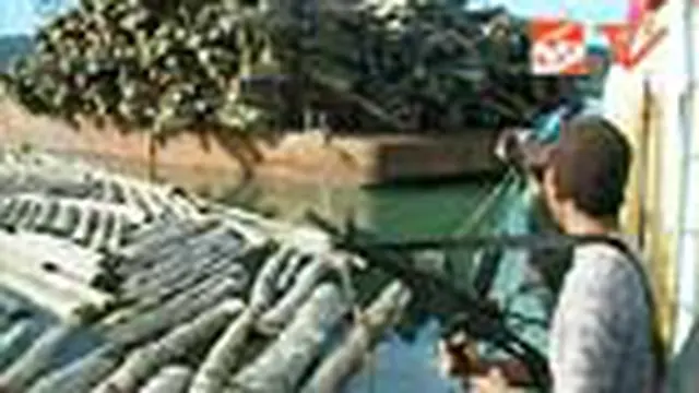 Kayu Ilegal dan Miras Disita