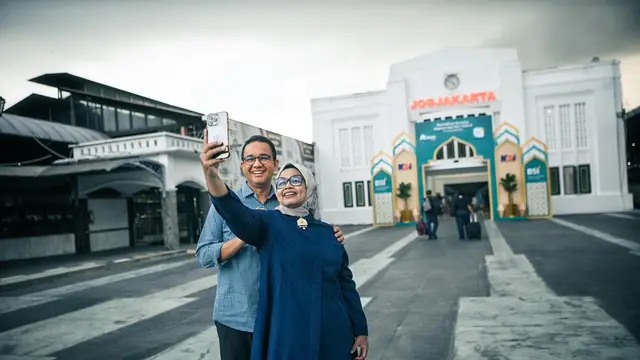 Anies Baswedan dan Fery Farhati
