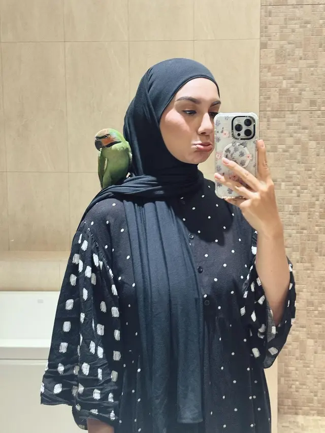 [Fimela] Irish Bella