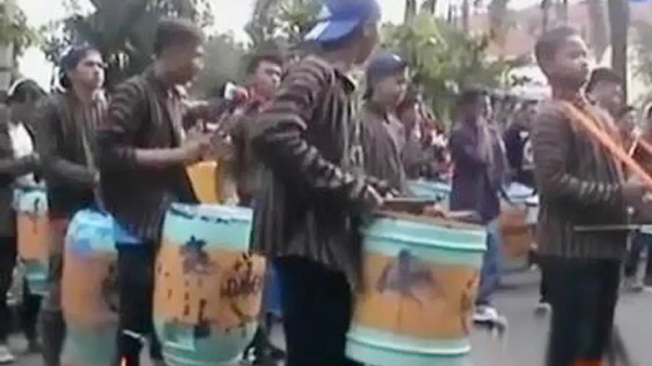 Aksi musik dari Barang Bekas hingga Pesta Karnaval 