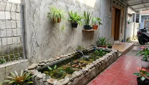 5 Desain Kolam Ikan Mini Nempel Tembok Rumah di Teras Sempit, Nyaman Bersantai