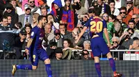 Luis Suarez rayakan gol ke gawang Real Madrid (JAVIER SORIANO / AFP)