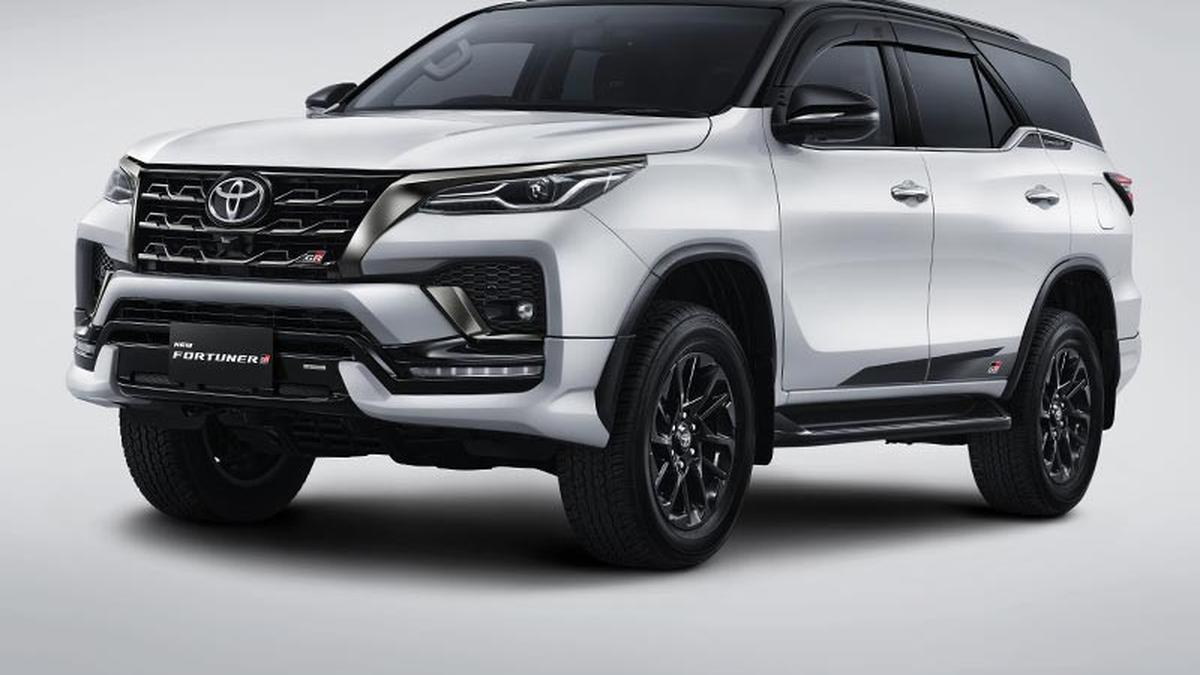 Harga Mobil Fortuner: Spesifikasi, Fitur, Kelebihan dan Kekurangannya
