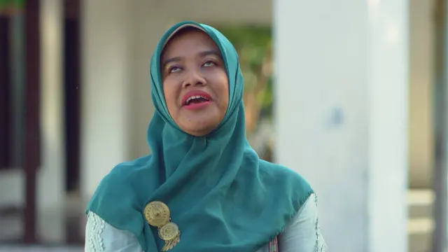 Bu Tejo Trending Topik, Ini 7 Potret Siti Fauziah Pemerannya dalam Film Tilik