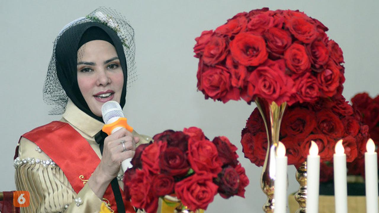 [Bintang] Vicky Prasetyo dan Angel Lelga