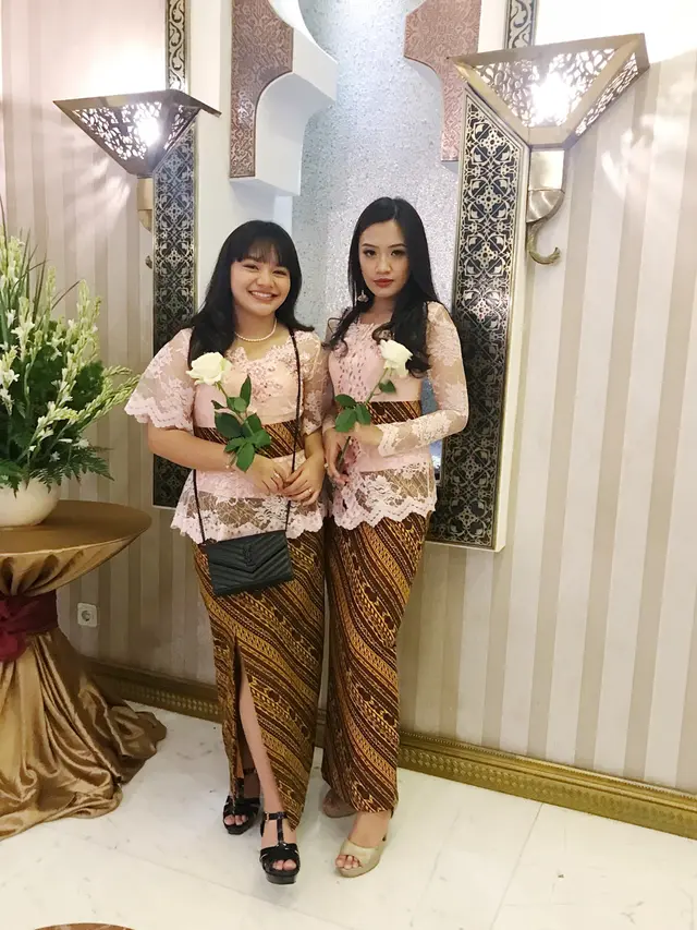 6 Potret Kompak Amel Carla dan Lintang Aqmarina, Kakaknya yang Jarang Tersorot