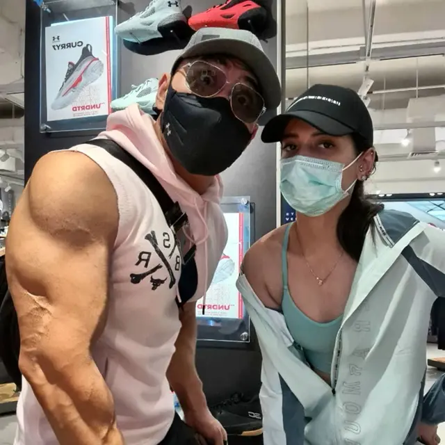 6 Potret Sabrina Chairunnisa dan Deddy Corbuzier Olahraga Bareng, Kompak Banget