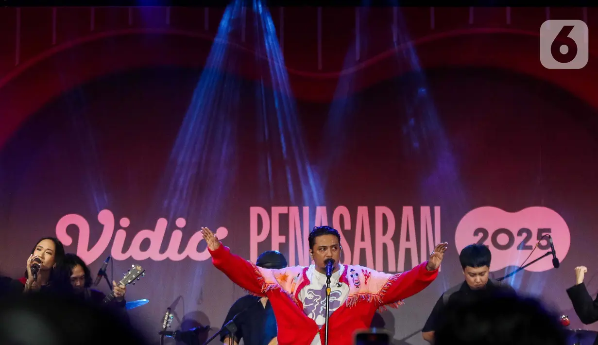 Vidio Penasaran 2025 menjadi momen penting 10 tahun perjalanan Vidio. Selama satu dasawarsa terakhir, Vidio terus berkembang dan berinovasi di industri hiburan Indonesia. (Liputan6.com/Herman Zakharia)