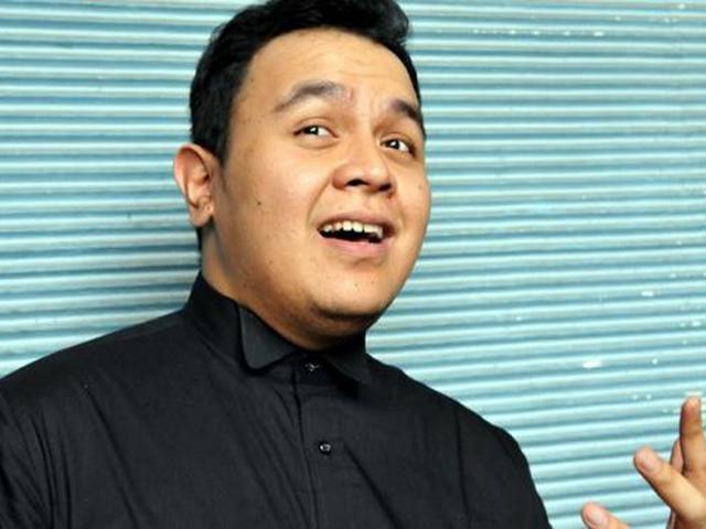 Raih Artis Pria Terbaik 2016 Tulus Dapat Ucapan Dari Rossa Showbiz Liputan6 Com