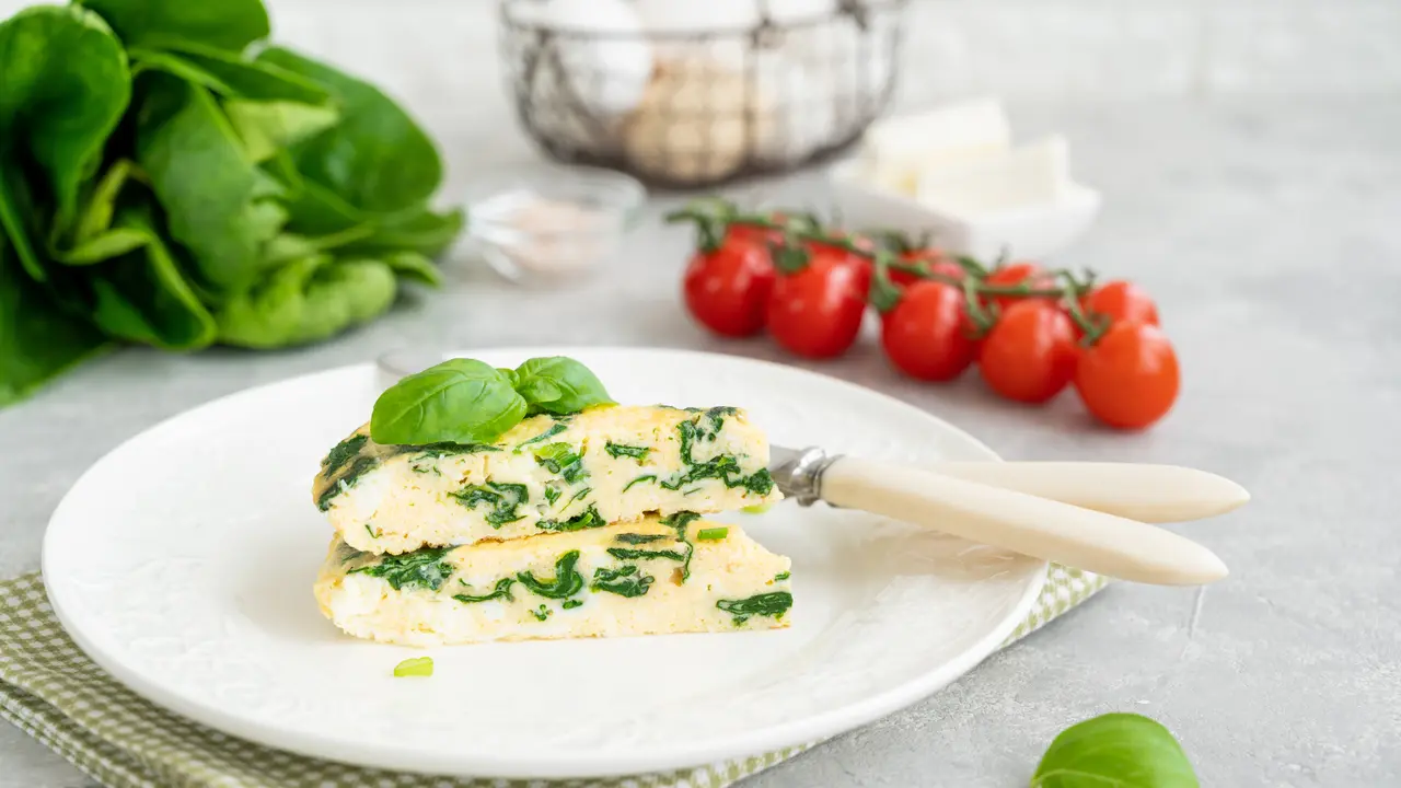 resep omelet bayam keju