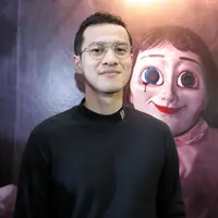 Dunia perfilman di Indonesia sudah tak asing lagi dengan nama Herjunot Ali. Salah satu aktor muda yang sudah membintangi banyak judul film di tanah air. Namun kali ini ada yang baru dan sedikit berbeda pada Junot. (Adrian Putra/Bintang.com)