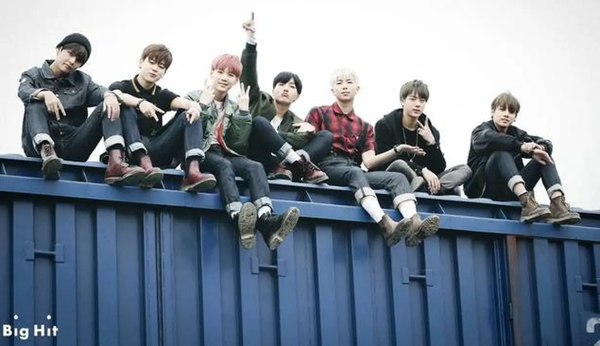 BTS kembali menjadi pusat perhatian dunia. Setelah sepak terjangnya di dunia musik, kini grup asal Korea Selatan ini masuk dalam daftar anak mudah berpengaruh versi Forbes. (Foto: Soompi.com)