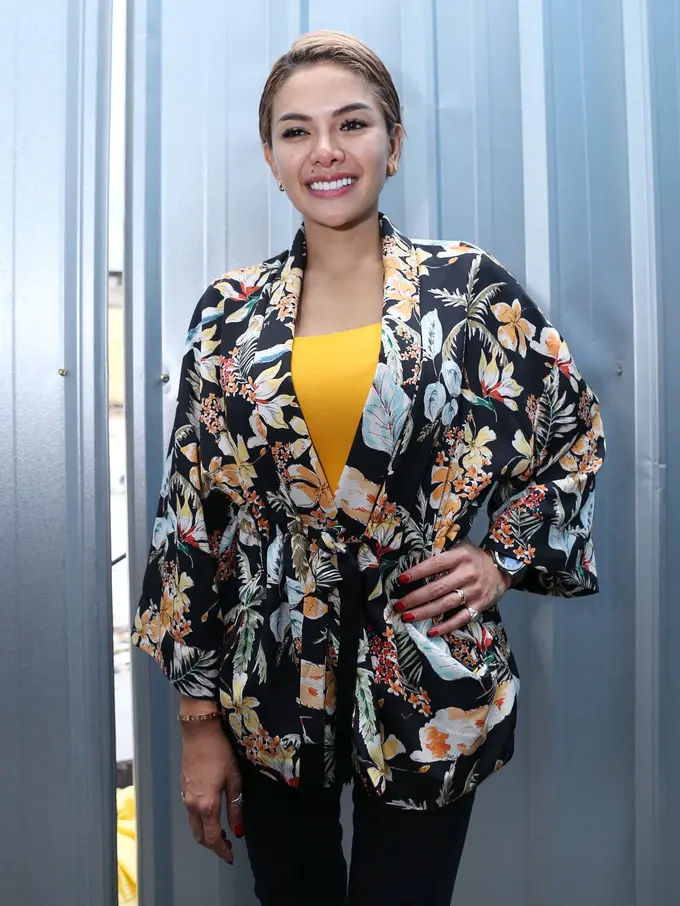 [Bintang] Nikita Mirzani