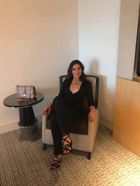 Jika dilihat dari beberapa postingan foto dan video di akun Instagram-nya, Keket kerap menghabiskan waktunya dengan berlibur. (foto: instagram.com/cathrinewilson)