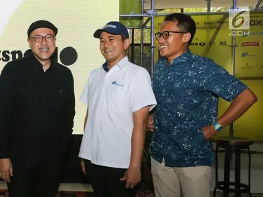 Head of Corporate Leasing and Marcomm Agung Sedayu Frans K Arsinto, Founder of BrightspotMRKT Anton Wirjono, Corsec PT MRT Jakarta M. Kamaluddin dan SVP Operations and Traffic Lazada Indonesia Haikal Bekti Anggoro berbincang jelang BrightspotMRKT di Jakarta, (17/9/2019). (Liputan6.com/Fery Pradolo)