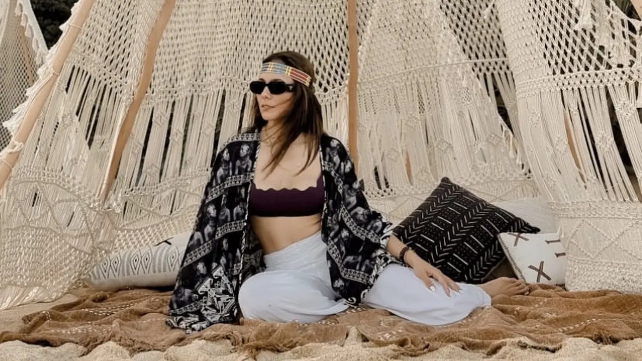 Potret Wulan Guritno Padupadan Bralette Hingga Crop Top 