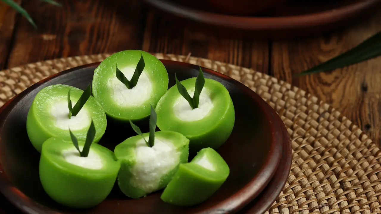 kue nona manis