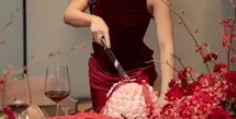 Aktris cantik Valerie Thomas tampil totalitas saat rayakan ulang tahun ke-26 dengan intimate birthday dinner. [@valerieethomas]
