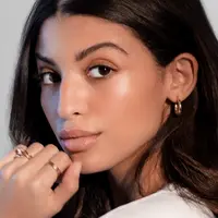 Kerastase Indonesia merilis edisi terbatas Elixir Ultime untuk kulit sehat berkilau di hari Lebaran. Sumber foto: Document/Kerastase.