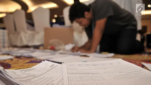 Memantau Entri Data dan Pindai Form C1 Hitung Cepat Situng