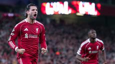 Pemain Liverpool, Dominik Szoboszlai, melakukan selebrasi setelah mencetak gol ke gawang Galatasaray pada leg kedua babak 16 besar Liga Champions 2025/2026 di Stadion Anfield, Kamis (19/3/2026). (AP Photo/Jon Super)