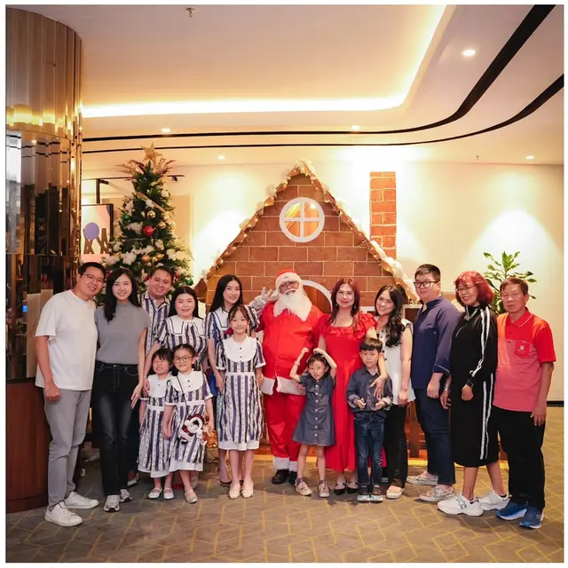 15 Gaya Artis Indonesia Rayakan Natal 2025, Sukacita Bersama Orang Terkasih