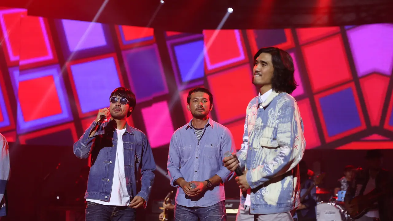 [Bintang] Chicco Jerikho, Rio Dewanto dan Sheila On 7
