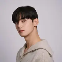 Cha Eun Woo (dok.Instagram/@eunwo.o_c/https://www.instagram.com/p/CYbBY1lJzZr/Komarudin)