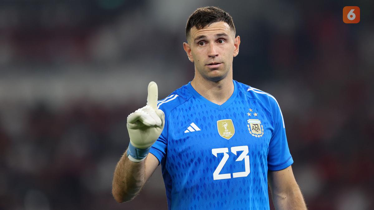 Aston Villa Tolak Tawaran Juventus untuk Emiliano Martinez, Anggap Terlalu Rendah