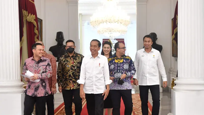 Presiden Jokowi dan Badan Pengurus Pusat Himpunan Pengusaha Muda Indonesia (Hipmi) di Istana Merdeka Jakarta, Kamis (22/9/2022)